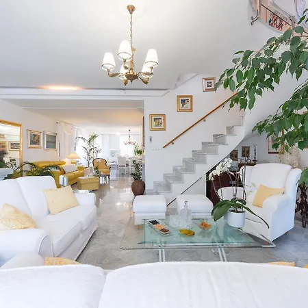 Luxury Old Town With Breathtaking Sea View