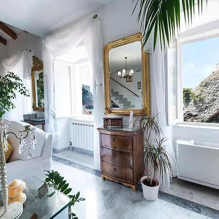 Luxury Old Town With Breathtaking Sea View