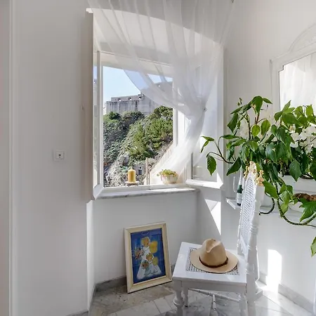 Luxury Old Town With Breathtaking Sea View Apartman *