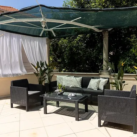 Luxury Old Town With Breathtaking Sea View Apartman *