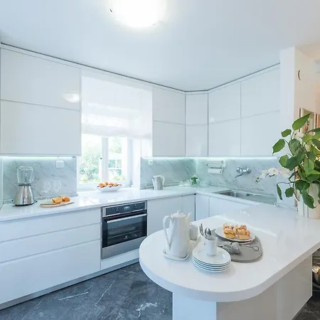 Luxury Old Town With Breathtaking Sea View