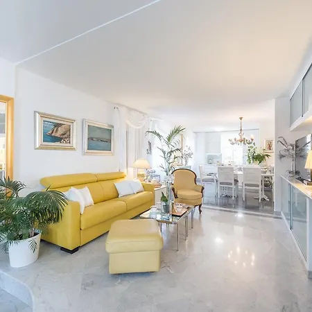 Apartment Luxury Old Town With Breathtaking Sea View