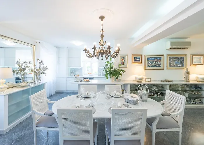 Luxury Old Town With Breathtaking Sea View 公寓 *