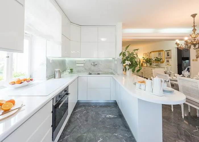 Luxury Old Town With Breathtaking Sea View 公寓 *