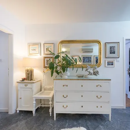 Luxury Old Town With Breathtaking Sea View