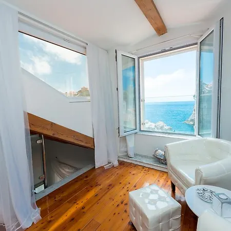 דירה Luxury Old Town With Breathtaking Sea View *